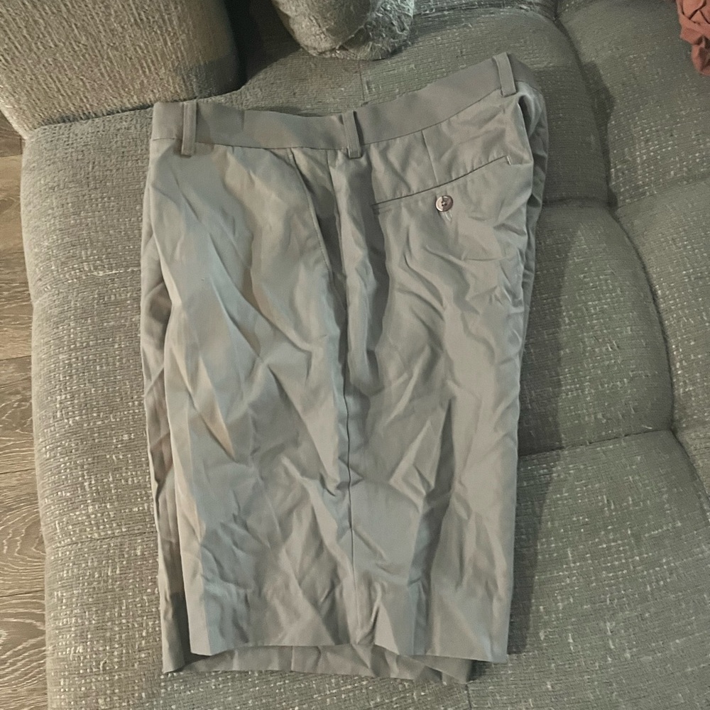 Greg Norman shorts very stylish